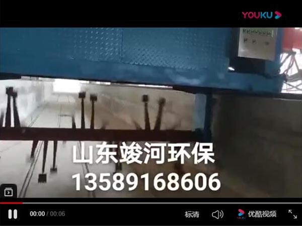 液壓升降翻拋機安裝調試現(xiàn)場
